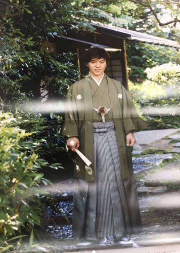 家庭画報2018年新年号。大人っぽい宇野昌磨選手の袴姿を公開。