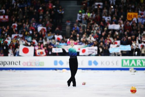 羽生結弦選手がスポーツ界で優れた成績を残した個人や団体に贈られるビッグスポーツ賞を受賞。