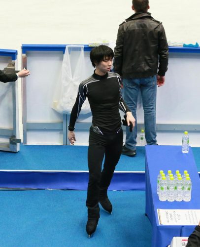 羽生結弦が負傷前日に発熱していた事が判明。ブリアンコーチが明かす