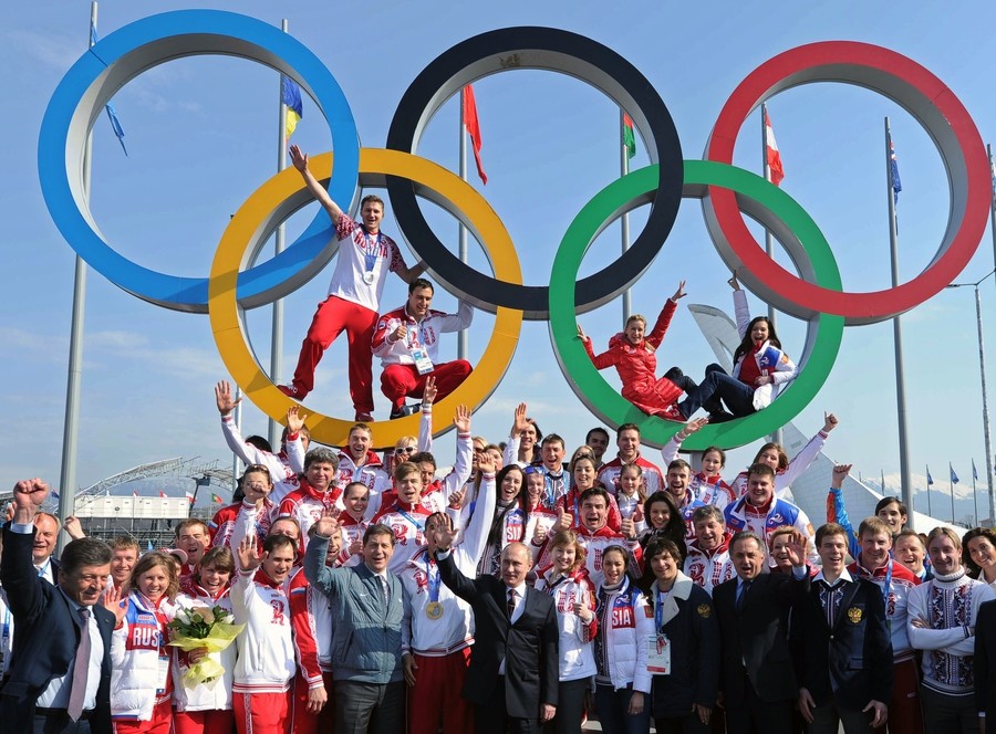 国際オリンピック委員会が平昌五輪へのロシア参加を禁止すると発表。ただし個人出場は可能に