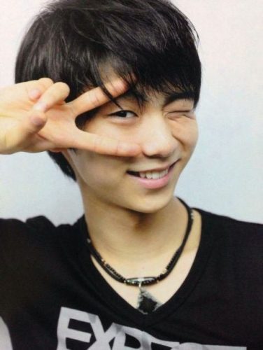 ダンシング・ヒーローの楽曲に合わせて羽生結弦が元気良く踊る動画がカッコ良くて面白い