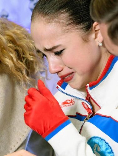 涙のザギトワ、皇帝プルシェンコが熱きエール「君はロボットじゃない、人間だ」