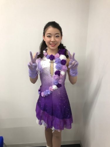 紀平梨花の新衣装を「大阪モード学園」がデザイン！横浜公演のエンディングで着用。