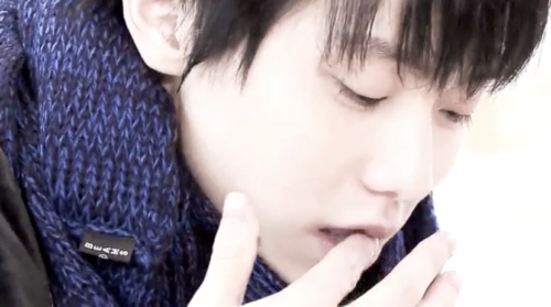 羽生結弦選手のセクシーショットまとめ！普通の動きしてるのに、セクシーに見えるw