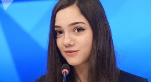 メドベージェワ、「人生で一番難しい選択でした」　“移籍騒動”を五輪サイトに激白