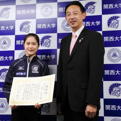 宮原知子選手に特別功労賞。「今シーズンは五輪が終わって一段落してからのシーズン。また一からジャンプを見直したい」