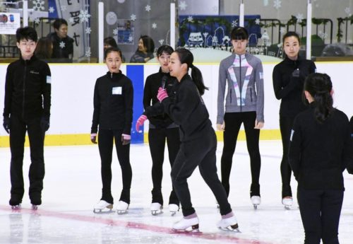 浅田姉妹と無良崇人氏が新潟市でフィギュアスケート教室を開催！浅田真央サンクスツアーがいよいよ明日開幕！