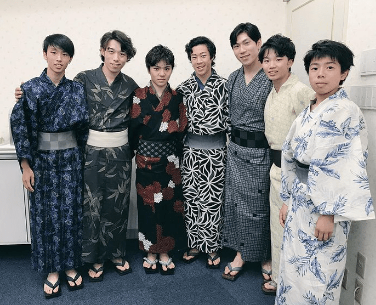 須本光希選手、DOI 2017 浴衣姿の 無良崇人さん 宇野昌磨 ネイサン・チェンらとの懐かしい写真をアップ