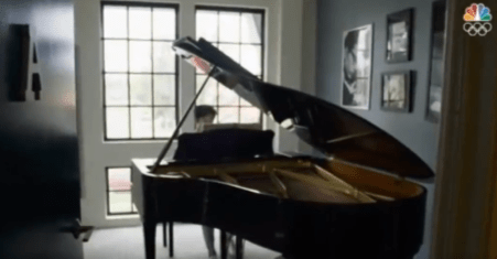 ネイサン・チェン選手のピアノを弾いたりトレーニングをしてるステキなPV流れました