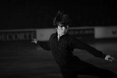 宇野昌磨 選手 スケートカナダ エキシビジョンで演技する写真が