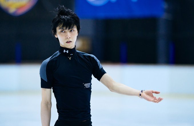 羽生結弦さんプロに転向後の「美の軌跡」を特集。 ピカソ と 羽生結弦 の共通点。FRaU11月号。