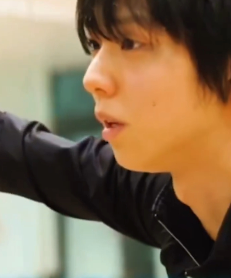 羽生君はプロスケーター羽生結弦の時と 羽生家の結弦としっかりプラベを分けてるのが良い