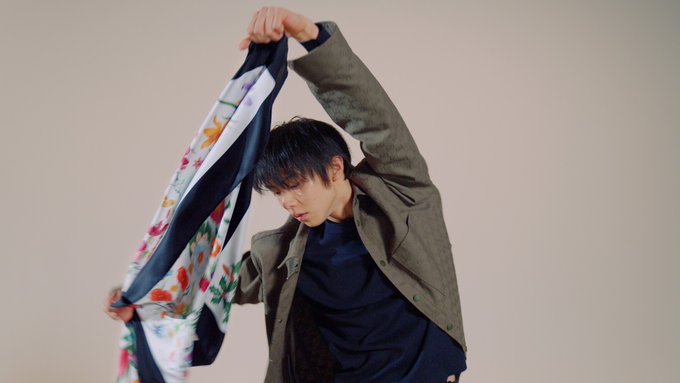 グッチのシルクスカーフのエレガンスを羽生結弦が表現した特別映像「A MOVEMENT OF SILK」完全版、グッチ公式ウェブサイトにて公開