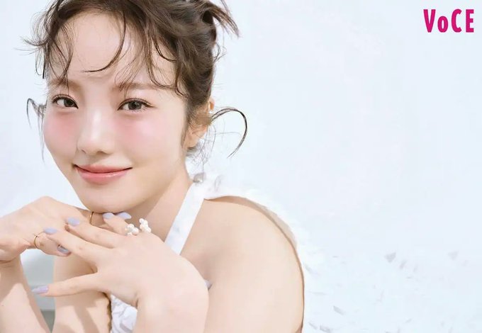 本田真凜さんが美容誌に登場！写真集発売の裏側で「透明感がすごい」とファンの間で祭り状態ｗｗｗ