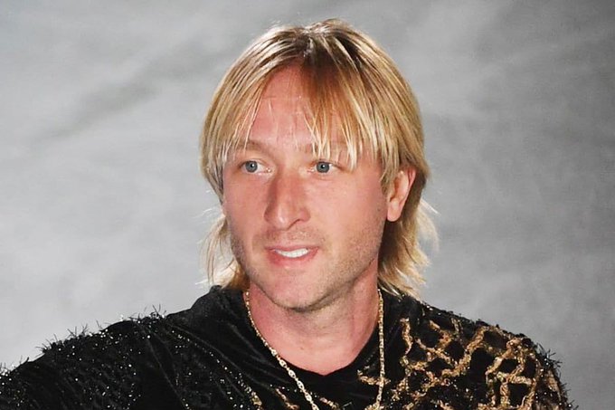 【炎上】皇帝プルシェンコ、13歳少女に4回転成功のご褒美で1万8000円手渡し！「金で釣るな」「不道徳」と批判殺到www これってどう思う？