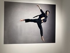 【速報】羽生結弦がGucciで「何にも縛られない」自己表現！写真展がヤバすぎると話題！「美しすぎてつらい」「哲学だろ」