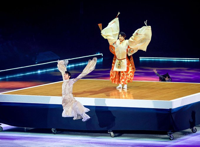 【衝撃】羽生結弦と野村萬斎の「MANSAIボレロ」がヤバすぎた😭 「鎮魂と再生」の化学反応に涙腺崩壊…😭 SEIMEI超え確定か！？😱