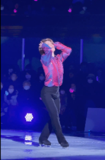 宇野昌磨「Ice Brave2」の聖夜ダイジェスト公開ｗｗｗチームの神演出に氷上スレ狂喜乱舞！「これぞ最高のクリスマスプレゼント」「宮城千秋楽も絶対行くｗ」とファン熱狂！プロとして進化し続ける座長の姿に期待値爆上げやで！