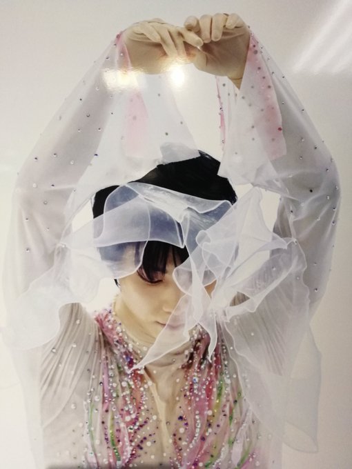 「大事なことなので2回言いました」報道写真展公式が羽生結弦の神写真で必死の呼びかけｗｗｗ熱すぎる猛プッシュに氷上スレ困惑＆爆笑！「公式が壊れた」「貝塚さんの写真が強すぎるｗ」と22日の閉幕を前にネット民も総立ち！