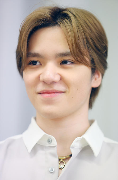 宇野昌磨、鈴木福の「クリスマスとやらで…」構文に便乗して爆速バズｗｗｗ「俺は地に足を」と氷上写真を投稿するセンスに氷上スレ爆笑！「真顔でネタに乗る昌磨ｗ」「説得力が違いすぎる」と770万表示突破の神ポストが話題に！