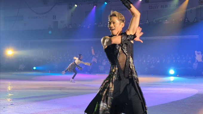 高橋大輔は健在！プロデュース「滑走屋」で魅せた圧巻の表現力、全編撮影可の動画で今すぐ感動を共有しよう！