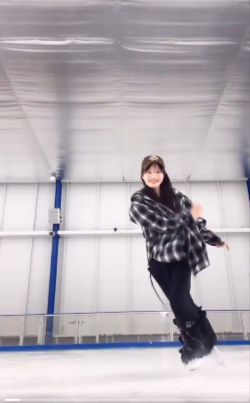 本田真凜、「それスノ」縁の先生と再会レッスン！ダンス指導から氷上へ即実践「踊るのって最高に楽しい！」