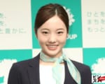 「堂々と惚気てるの可愛い」本田真凜＆宇野昌磨、公開イチャイチャ 手を握り密着状態でコミカルダンス披露